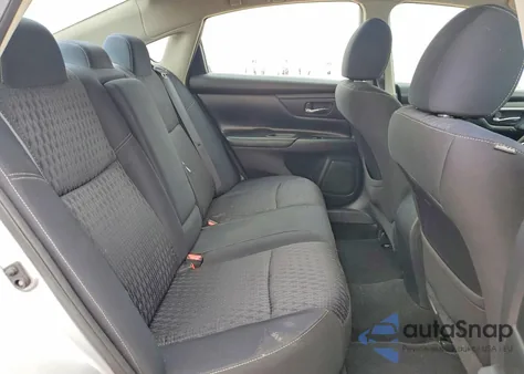 2016 Nissan Altima 2.5 z USA, uszkodzony, nr VIN 1N4AL3AP2GC241579